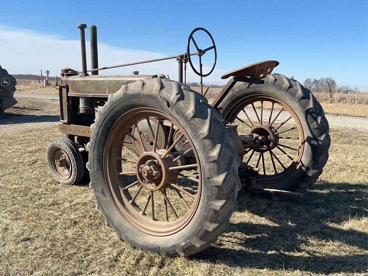 john-deere-model-b-image-3
