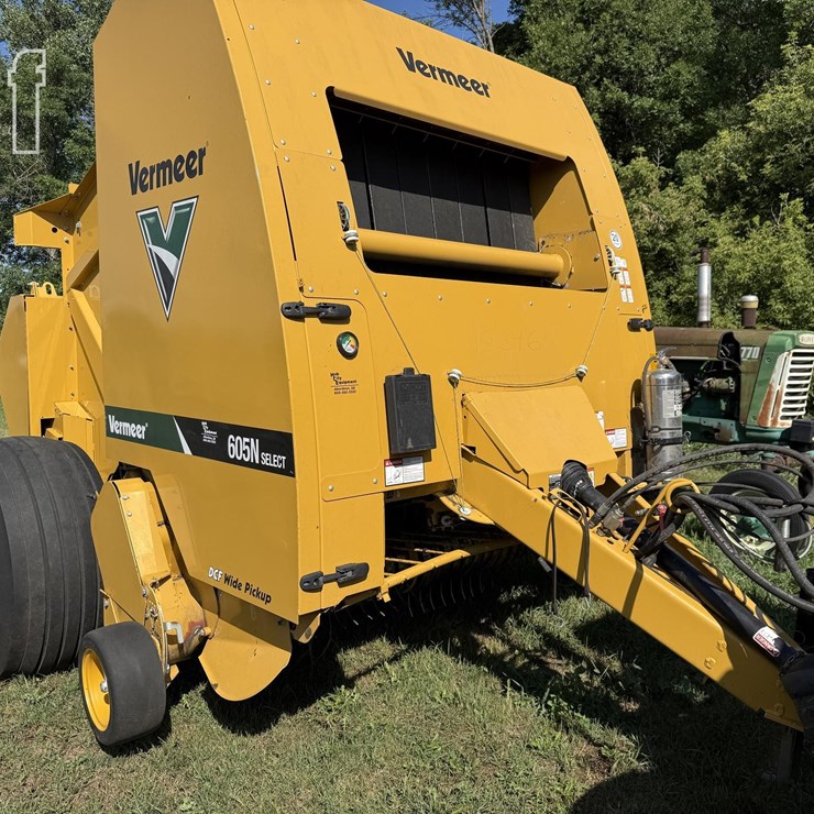 2022 VERMEER 605N