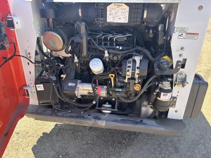2019-bobcat-t595-image-36