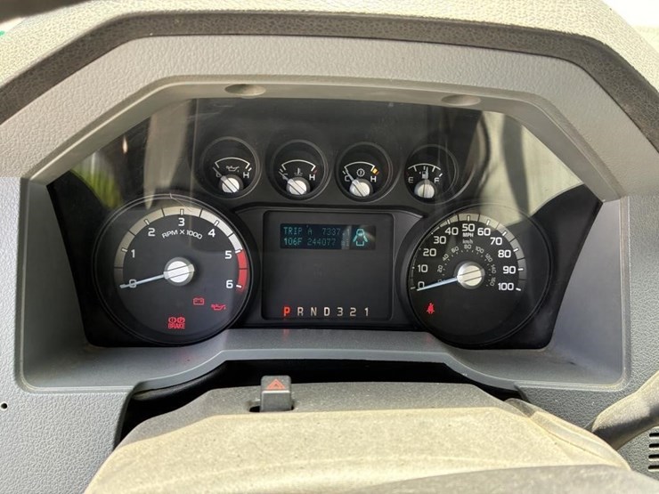 2012-ford-f450-image-18