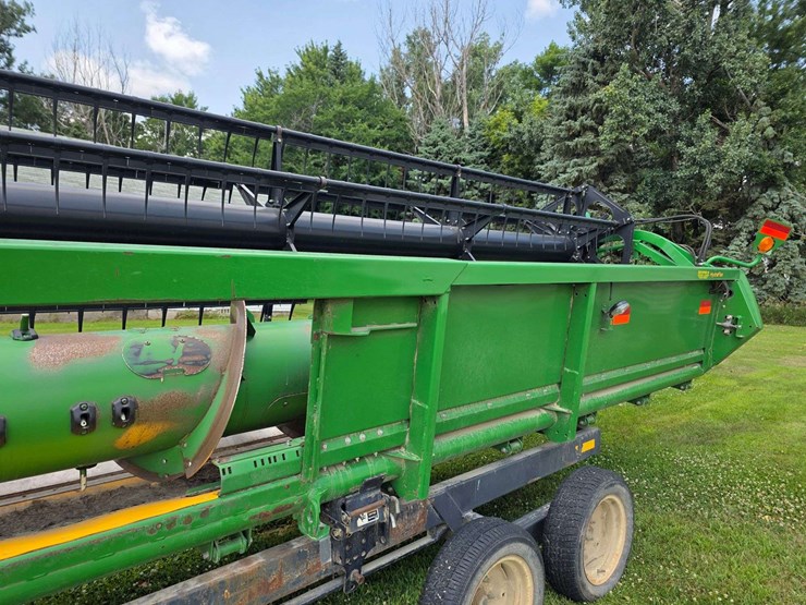 2013-john-deere-630f-image-8