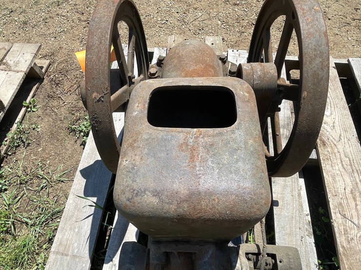 #4700-•-john-deere-hit-and-miss-image-12