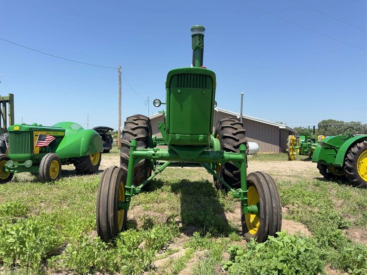 john-deere-3020-image-8