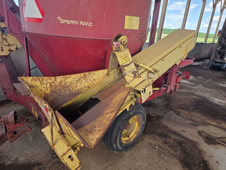 new-holland-357-image-5