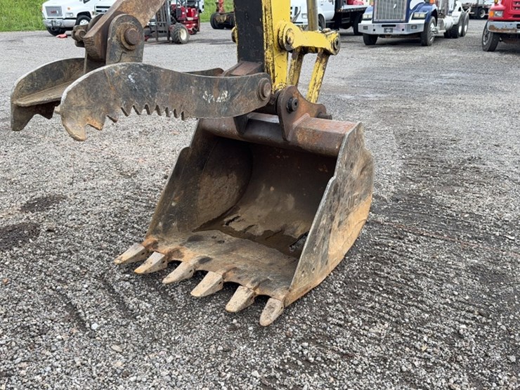 deere-490d-image-5