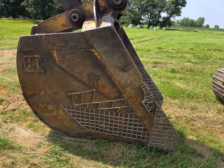 2002-caterpillar-330cl-image-19