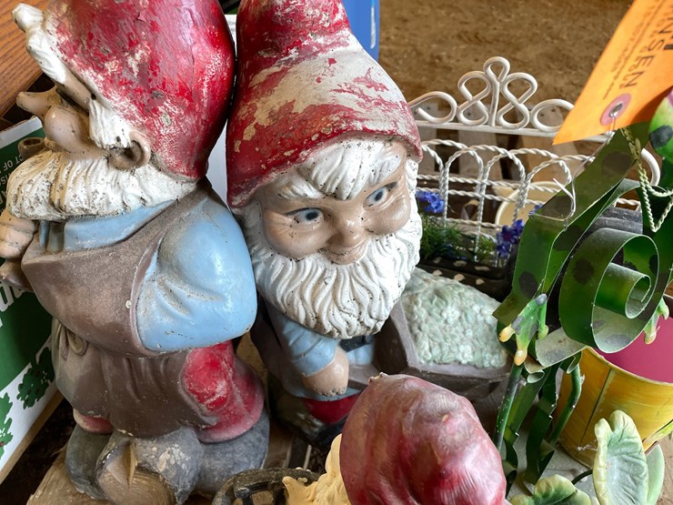 #4721-•-garden-items-image-4