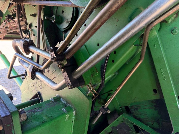 1995-john-deere-9500-image-17