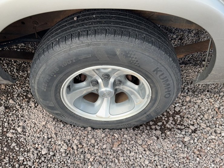 2003-chevrolet-s10-image-12