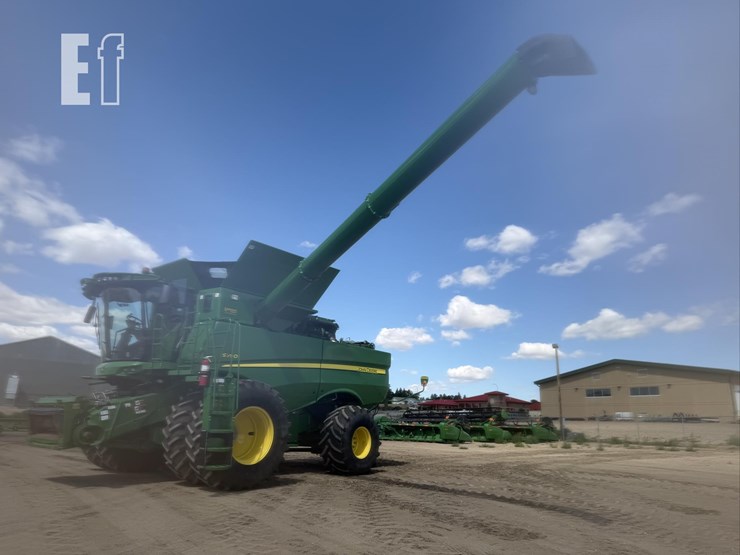 2020-john-deere-s790-image-131