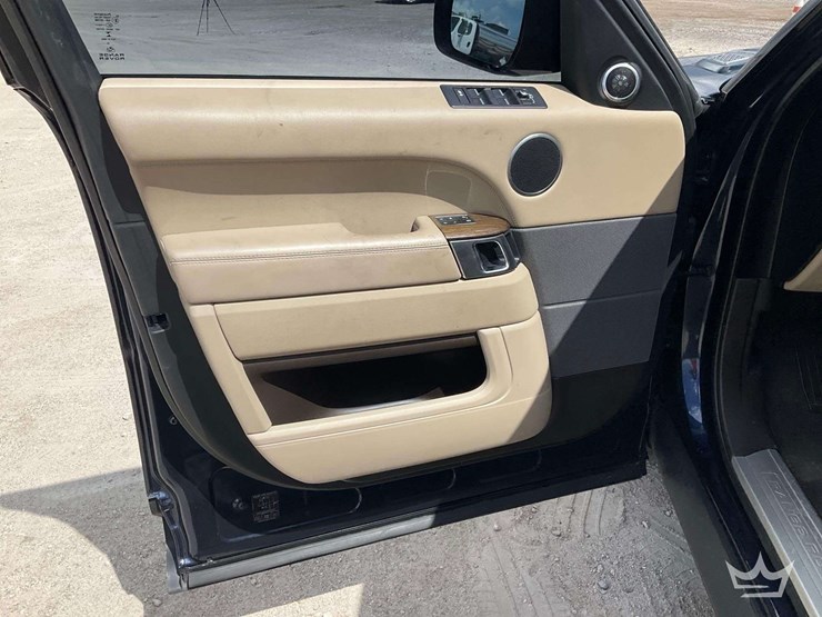 2016-land-rover-range-rover-image-12