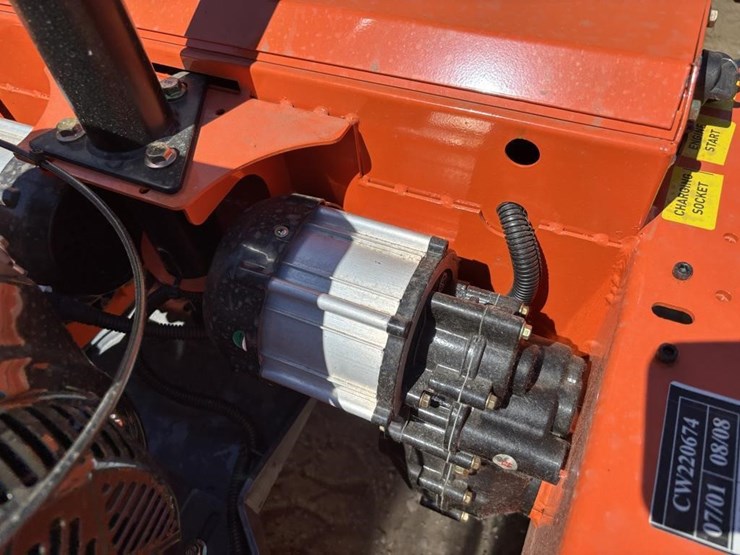 2026-sdlool-lm1000q-rc-flail-mower-image-16