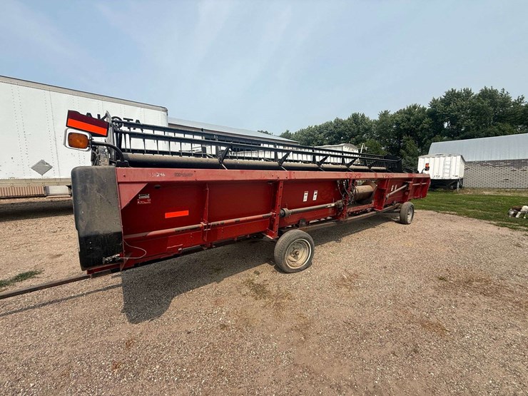 2003-model-1020-bean-head,-30’-fore-and-aft,-full-poly-underneath,-double-drive-image-9