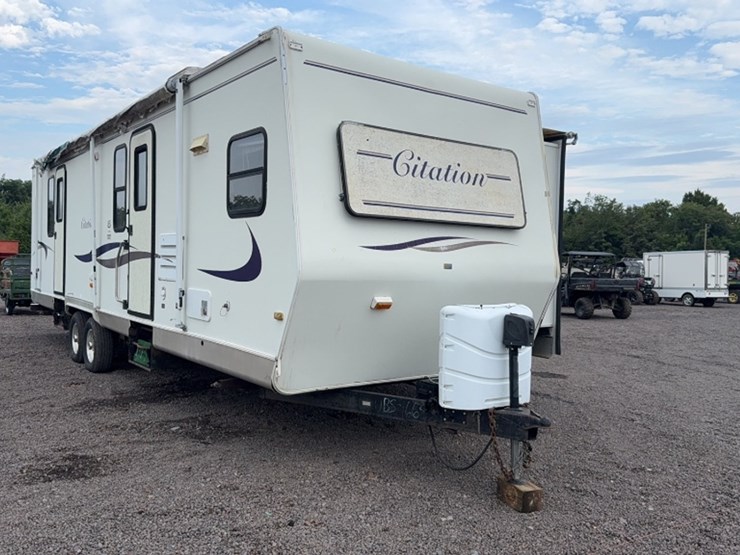 #3064-•-2002-citation-30'-bumper-pull-camper-image-2