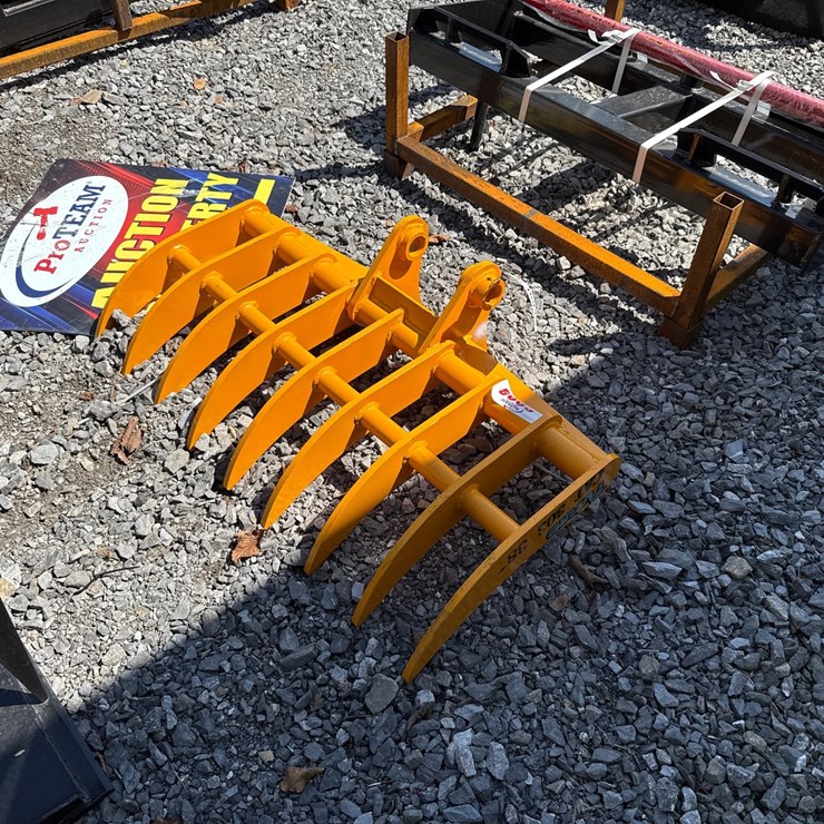 CATERPILLAR 303