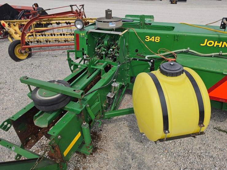2001-john-deere-348-image-7