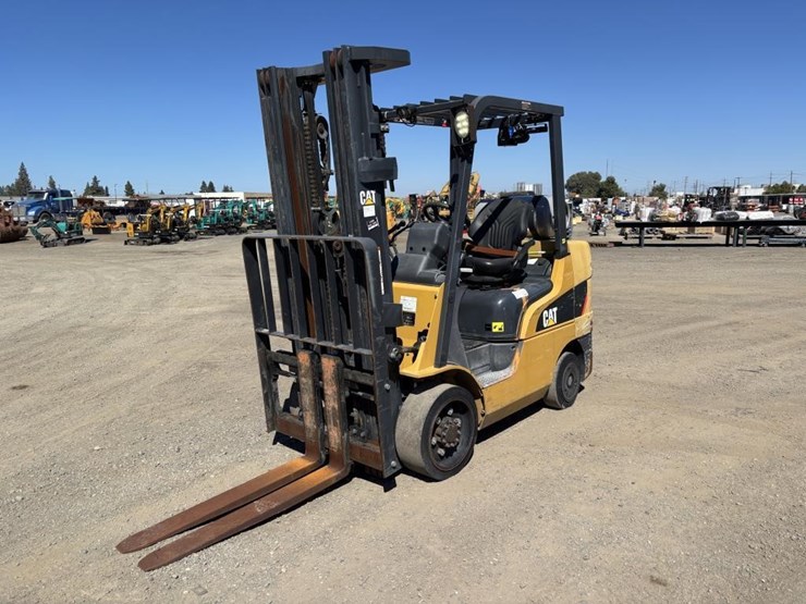 2019-caterpillar-2c6000-image-1