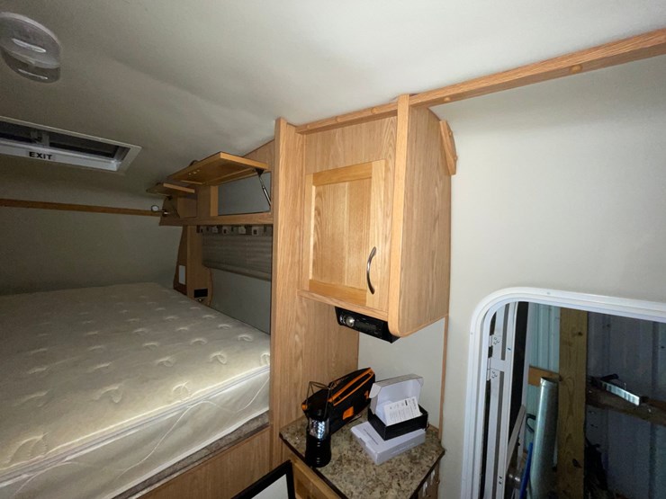 #7001-•-2018-escape-5.0-ta-5th-wheel-camper-(has-mn-title-in-dealy)-image-35