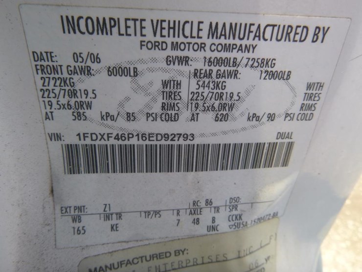 2006-ford-f450-image-17