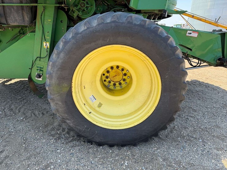 1995-john-deere-9500-image-37