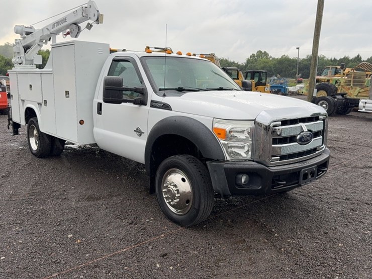 2012-ford-f550-image-3