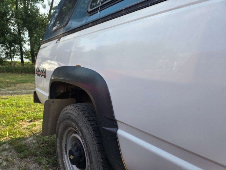 1999-chevrolet-silverado-2500-image-11