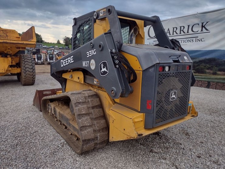 deere-331g-image-31