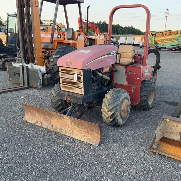 2007 DITCH WITCH RT40