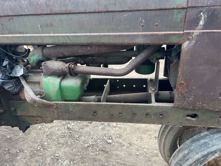 john-deere-model-b-image-17