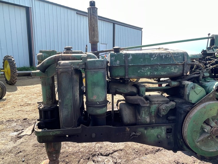 john-deere-70-image-14