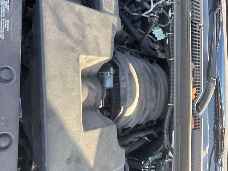 2020-chevrolet-tahoe-image-8