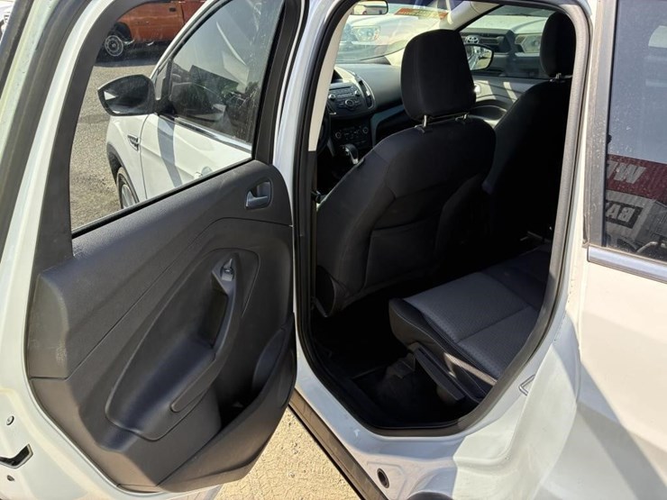 2018-ford-escape-se-image-13