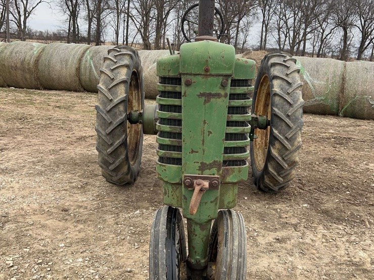 john-deere-model-b-image-8