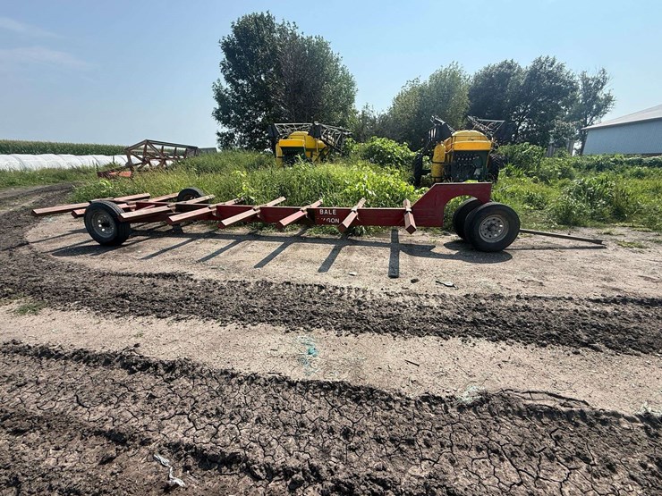 10-bale-round-bale-trailer,-just-went-through-the-shop,-235/80r16-tires-on-8-bolt-rims,-believed-to-image-3