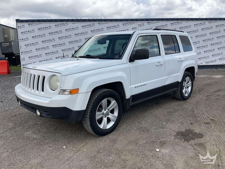 2014-jeep-patriot-image-1