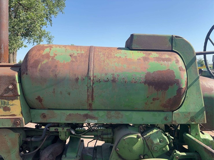 john-deere-70-image-40