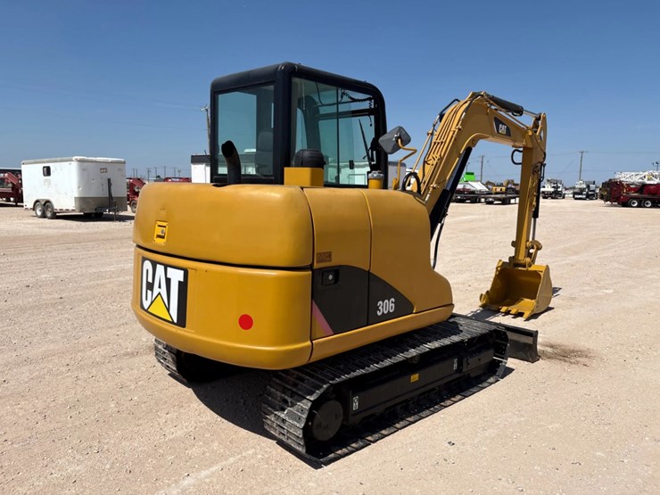caterpillar-306cr-image-6