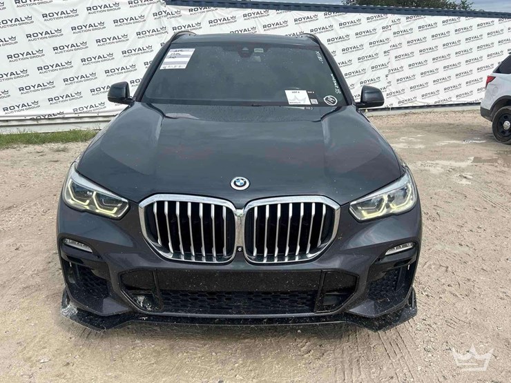 2011-bmw-x5-image-27