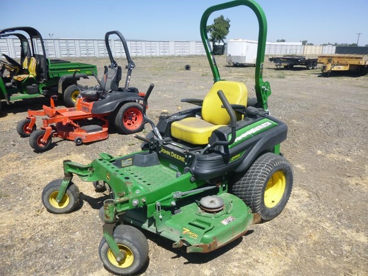 2020-john-deere-2020-image-2