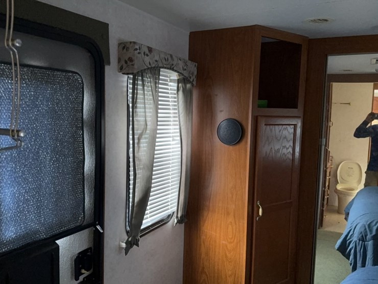 #3064-•-2002-citation-30'-bumper-pull-camper-image-29