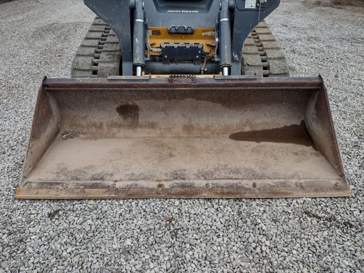deere-331g-image-19