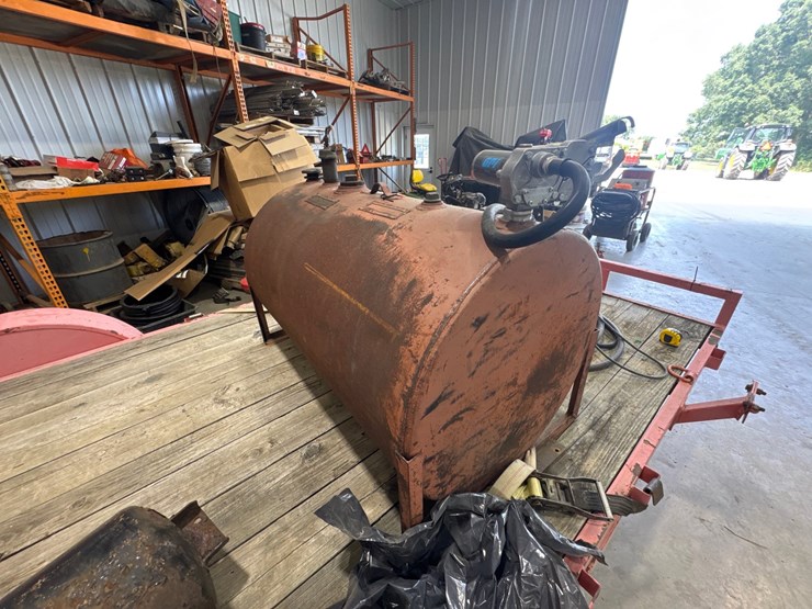 #2509-•-approx-100gallon-fuel-tank-w/-electric-pump-image-2