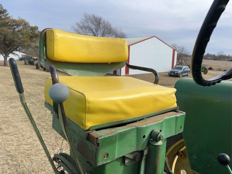 john-deere-630-image-29