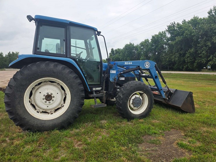 2002-new-holland-tl100-image-8