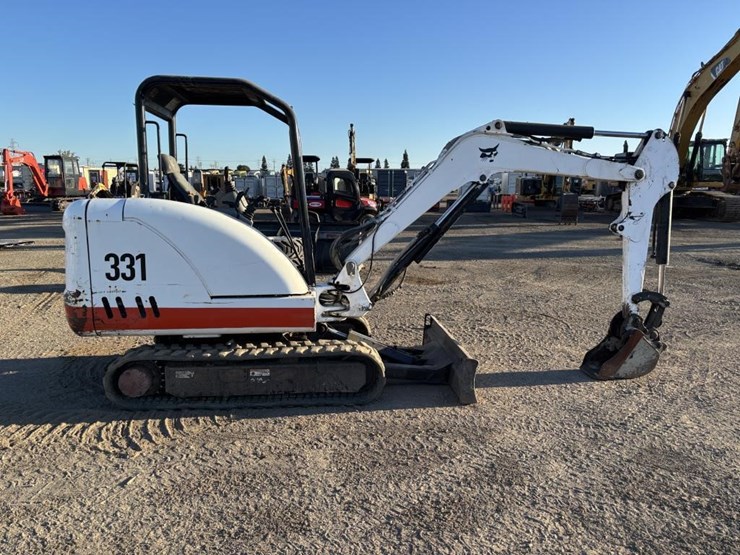 2004-bobcat-331g-image-7