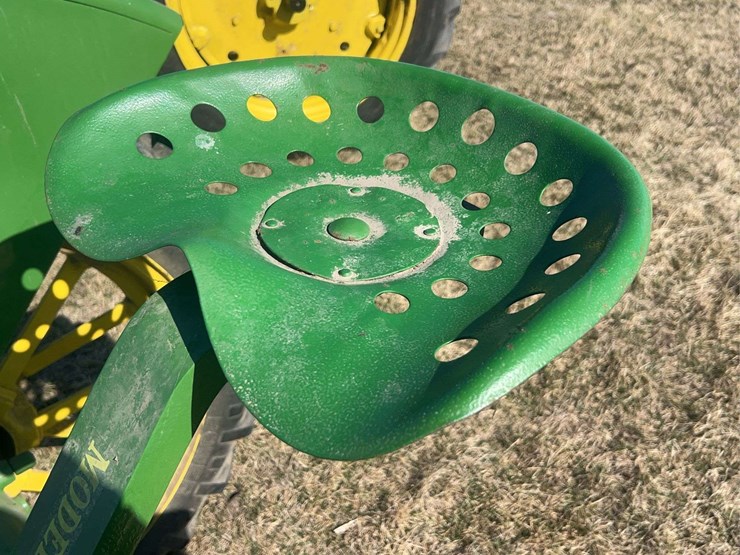 john-deere-model-b-image-51