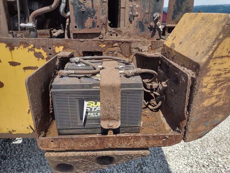 caterpillar-930k-image-20