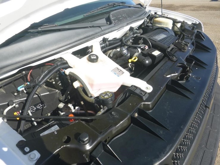 2014-chevrolet-express-2500-image-10