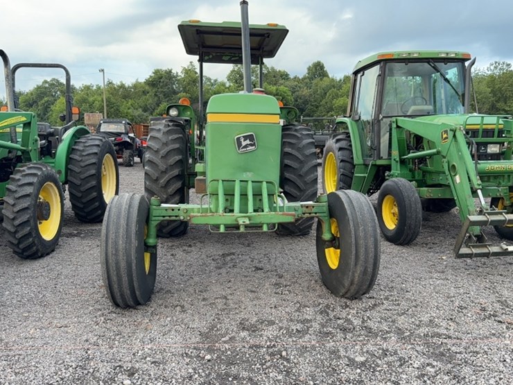 john-deere-2940-image-2
