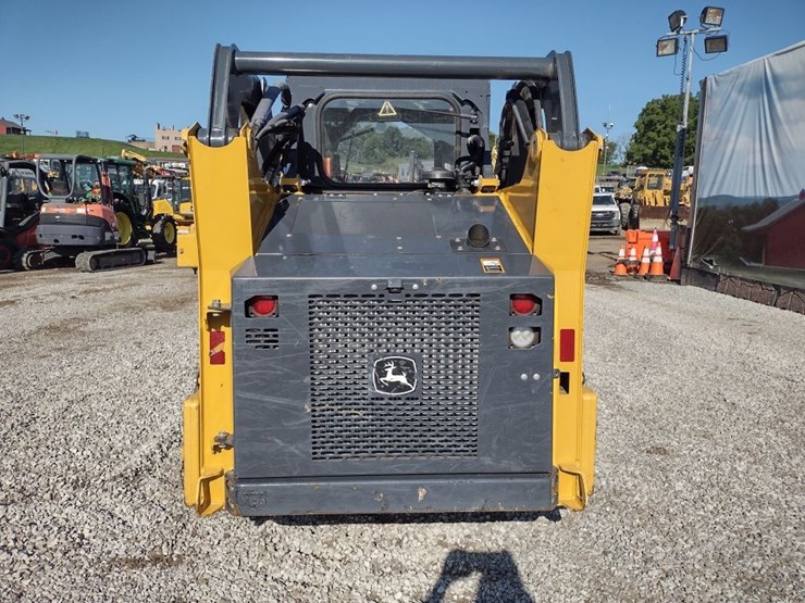 deere-317g-image-4